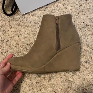 Rampage Women’s Wedge Boots